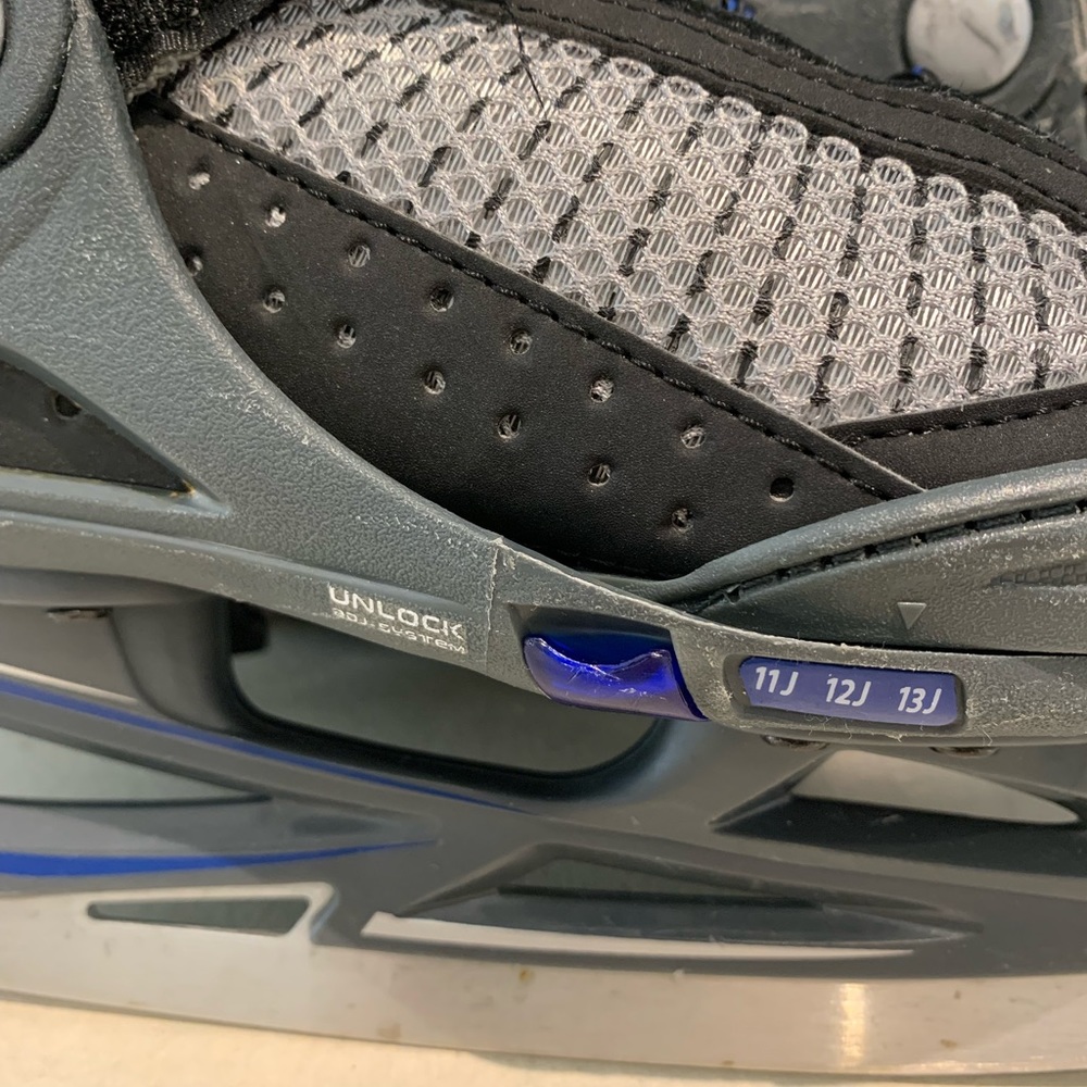 LL Bean kids adjustable size ice skates